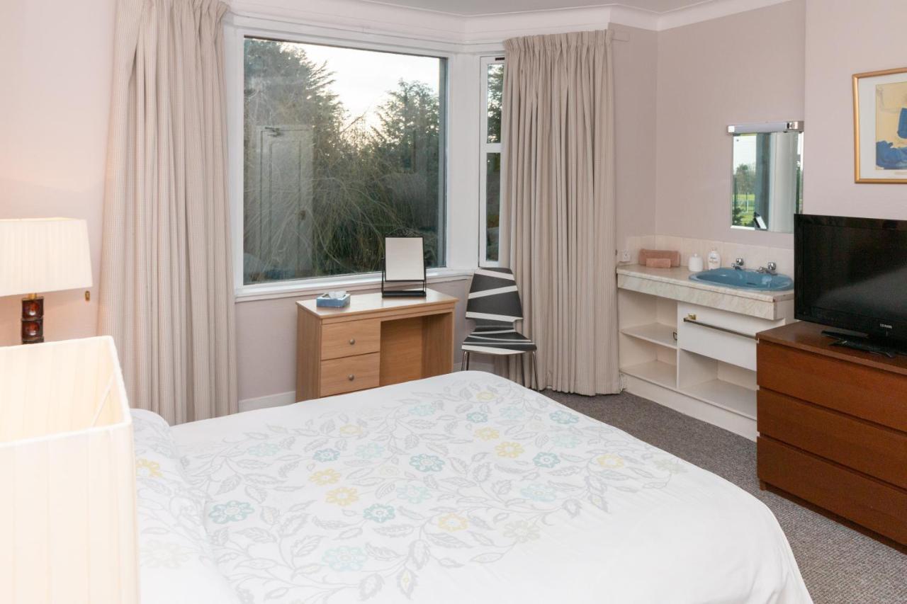 379 Dundee Apartments Екстер'єр фото