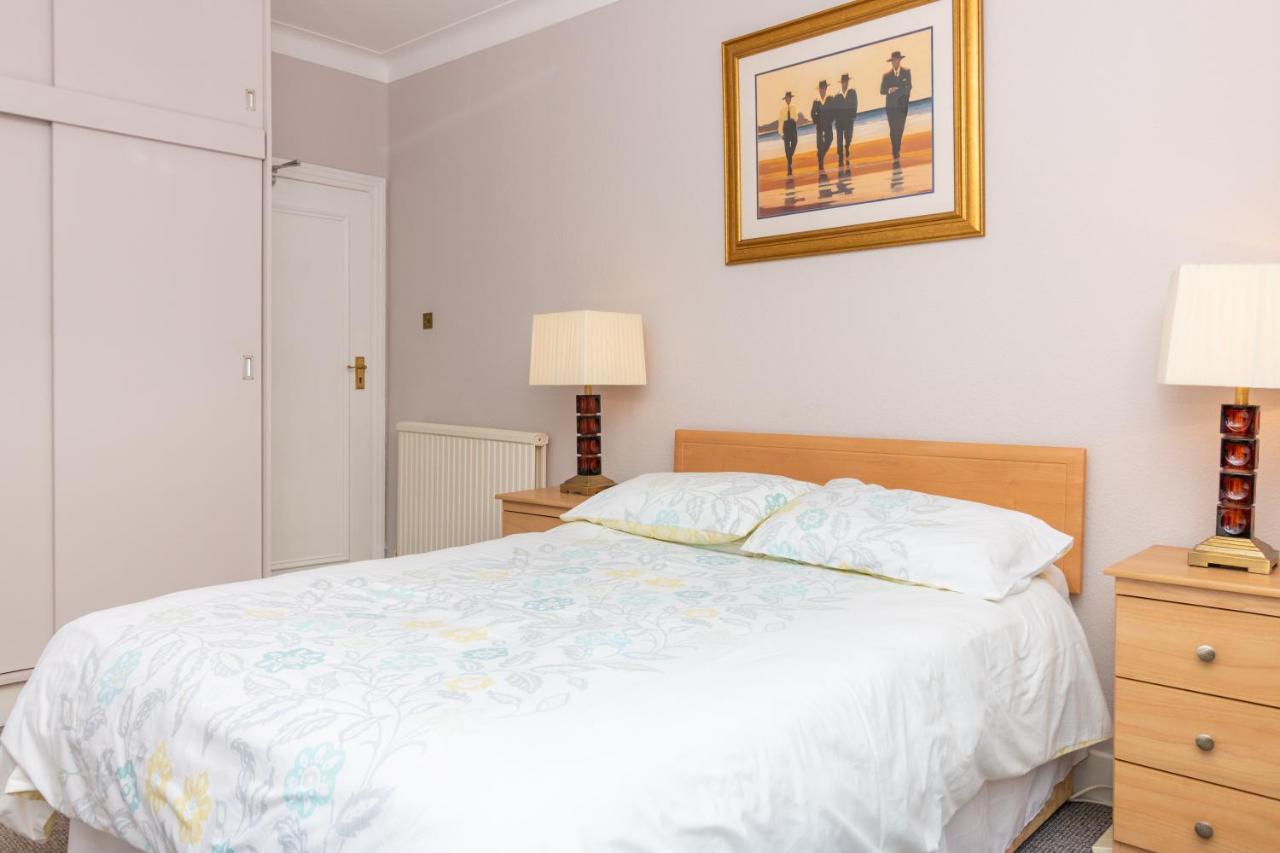 379 Dundee Apartments Екстер'єр фото