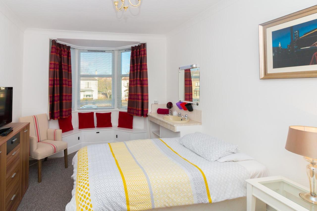 379 Dundee Apartments Екстер'єр фото