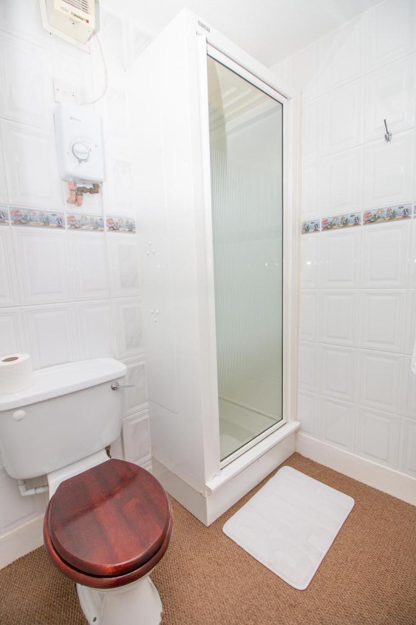 379 Dundee Apartments Екстер'єр фото